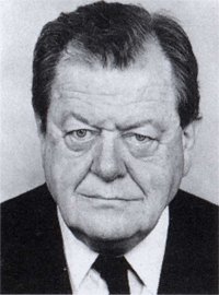 Baron Olivier Guichard - propriétaire de Château Siaurac jusqu'en 2004 année de son décès ... la relève est assurée par Aline une de ses filles et Paul Goldschmidt